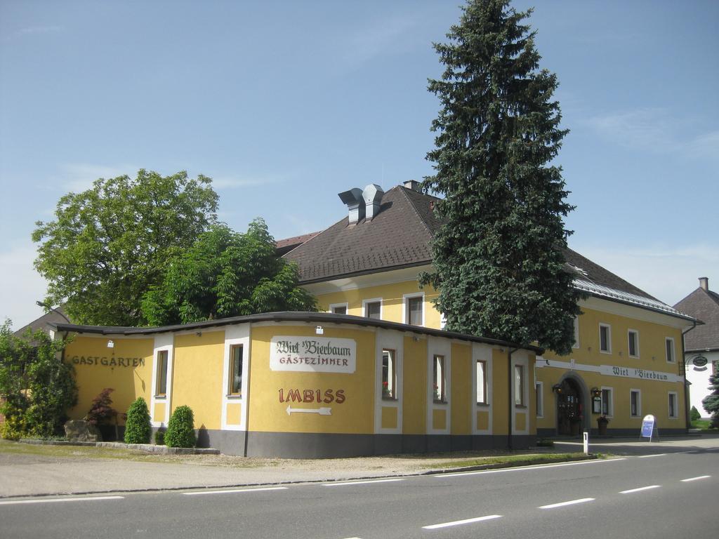 Gasthof Muhr Wirt Z'Bierbaum Hotel Gampern Esterno foto