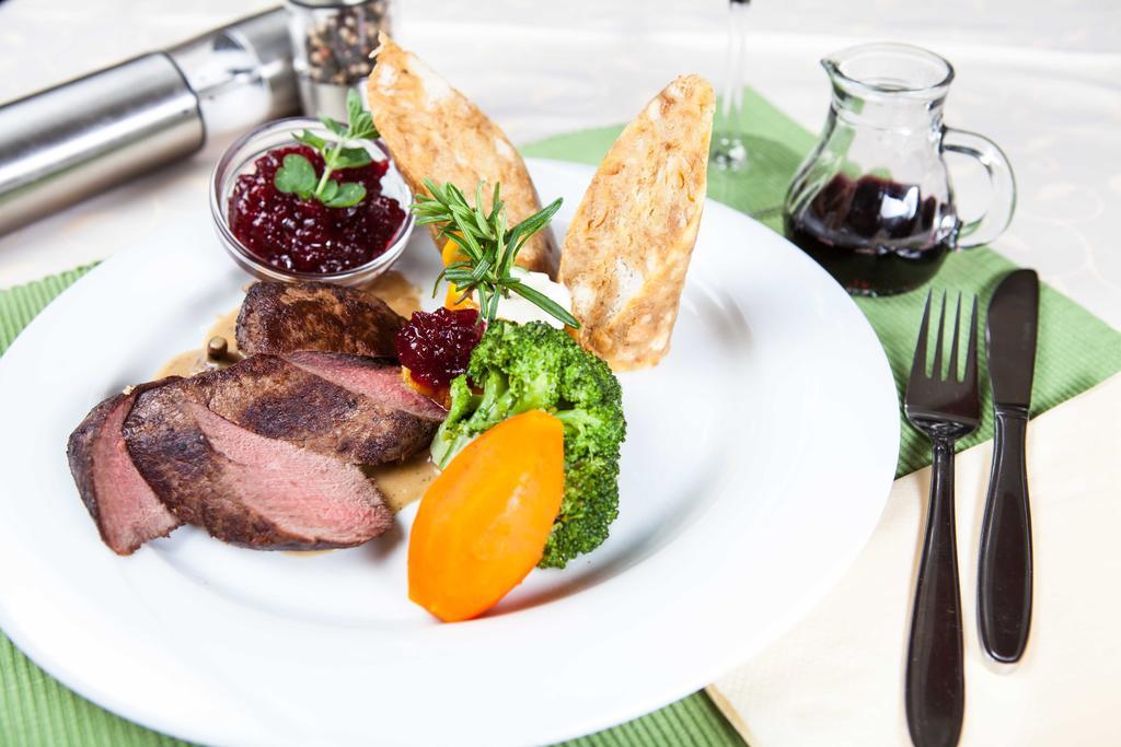 Gasthof Muhr Wirt Z'Bierbaum Hotel Gampern Esterno foto